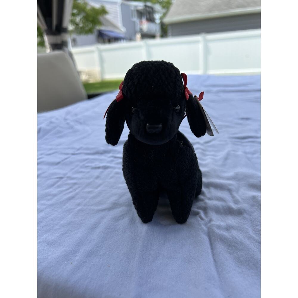 Ty Beanie Babies Gigi The Black Poodle Plush April 7, 1997 Retired